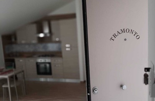 Piazza-Tralia-Pendolo Apartment | Sunrise & Sunset "Sunrise" quiet and comfortable apartment for everyone