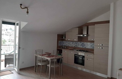 Piazza-Tralia-Pendolo Apartment | Sunrise & Sunset "Sunrise" quiet and comfortable apartment for everyone