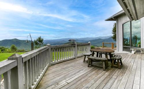 Hayesville House | Sunrise to Sunset