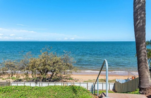 Redcliffe Apartment | * Sunrise * Two Bedroom Apartment