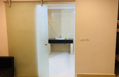 Daem Thkov Hotel | Sunrise Vuth Resort