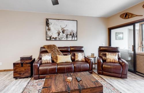 Avon Apartment | SunRiver E102