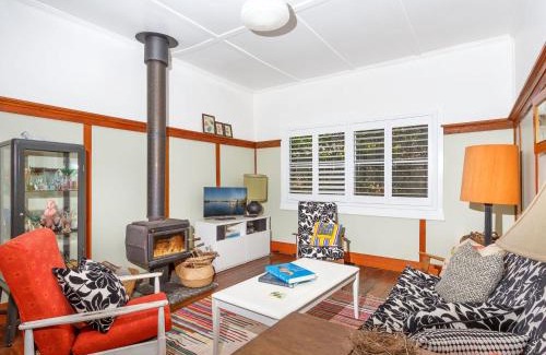 Tea Gardens House | Sunroom Cottage