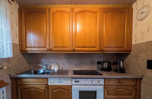 Heidenheim an der Brenz Apartment | Sunroom 2 Bed Apartment West Town B17