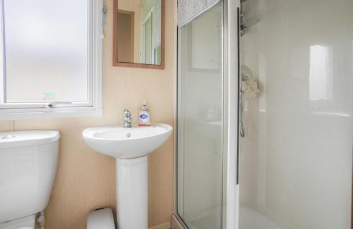 Hopton Resort | Sunscape Lodge