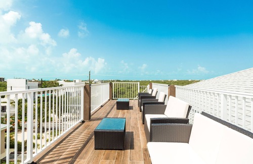 Long Bay Villa | SunSeaSand - 1Bdrm Seaside Unit B - Long Bay Hills