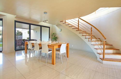 Sunset Beach House | Sunset at Granula