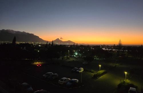 Milnerton Apartment | Sunset at Keys