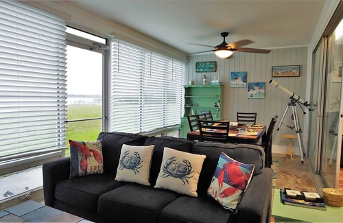 Sealevel Condo | Sunset Bay - Enjoy expansive water views from your private Lanai!