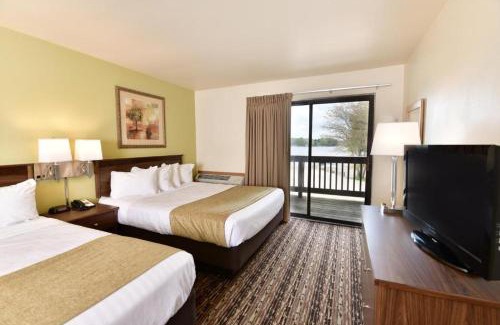 Lake Delton Resort | Sunset Bay Resort