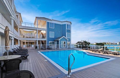 Chincoteague House | Sunset Bay Villa 312 - Waterfront & includes a boat slip!