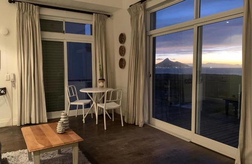 Sunset Beach House | Sunset Beach Accomodation