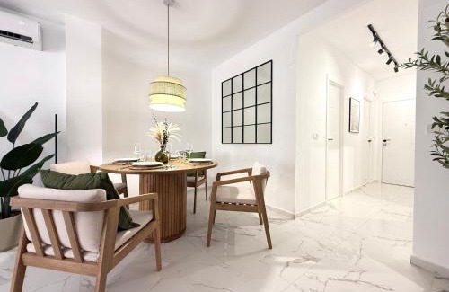 Torrevieja Apartment | Sunset Beach Apartment - Playa del Cura, 10 meters to Beach, Sea View, Centrally Located, Los Locos