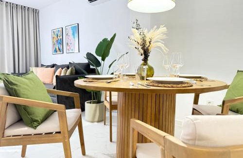 Torrevieja Apartment | Sunset Beach Apartment - Playa del Cura, 10 meters to Beach, Sea View, Centrally Located, Los Locos