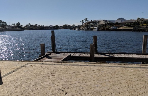 South Yunderup House | Sunset Canal Views Resort
