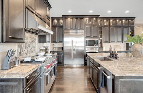 Aurora House | Sunset Casa: Golf & Lake Views, Hot Tub, Fire Pit, Sleeps 23