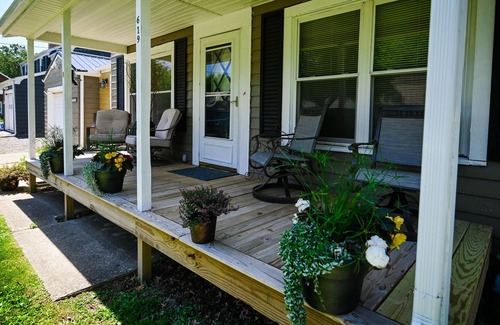 Ashtabula House | Sunset Cottage