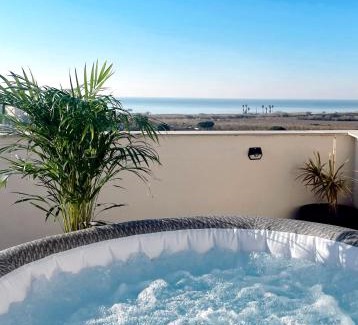 El Vendrell Apartment | Sunset Deluxe con jacuzzi, piscina y barbacoa