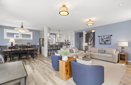 Beulah House | Sunset Dreams | Premium Lakefront Home on Crystal Lake