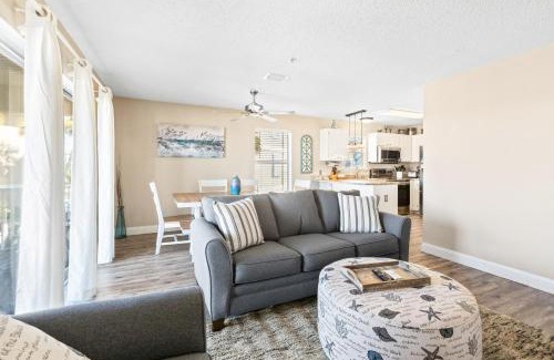 Navarre Beach Apartment | Sunset Harbour Villas 4-423