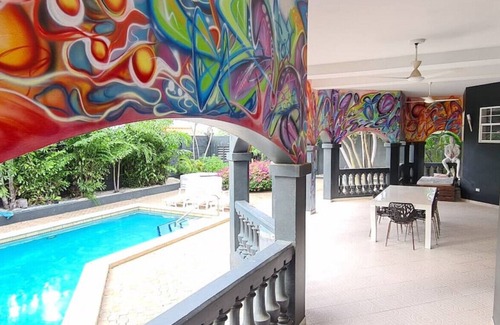 Boegoeroei Villa | Sunset Heights by Bocobay | Vibrant Party Palace