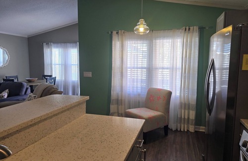 Garden City Cottage | Sunset Hideaway! Charming 2 bedroom cottage with pool in amazing Murrells Inlet