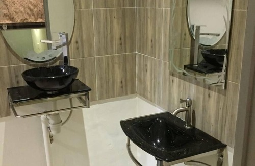 Kampung Surabaya Bed & Breakfast | SUNSET HOMESTAY IN KUCHING, SARAWAK