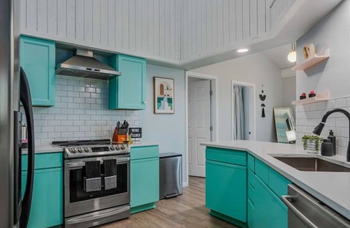 Lago Vista House | Sunset Lake Travis Views, Luxe 12-Person Retreat Near Wineries & Trails