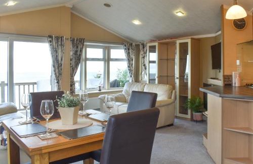 Rhyd-y-foel House | Sunset Lodge