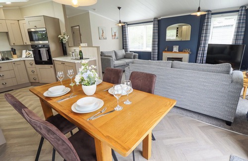 Woodhall Spa Cottage | Sunset Lodge