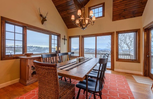 Boone House | Sunset Lodge