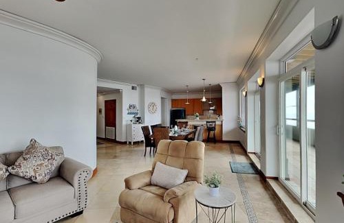 San Jacinto Apartment | Sunset On The Seawall 1
