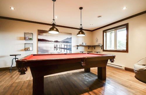 Lac-Superieur Ski Chalet | Sunset on Tremblant with Sauna and Spa