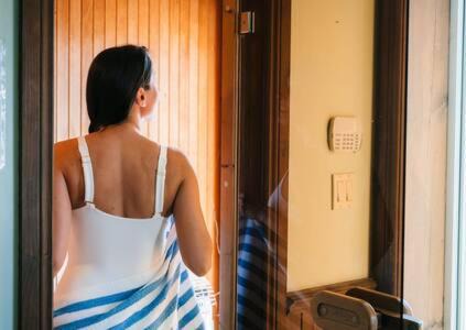 Lac-Superieur Ski Chalet | Sunset on Tremblant with Sauna and Spa