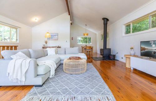 Smiths Lake House | Sunset Palms