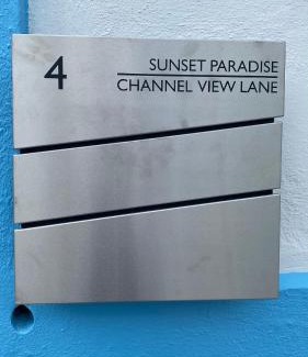 Crawl Hill Apartment | Sunset Paradise Oceanview 1-Bedroom Holiday Home Walking Distance to Beaches & Railway Trail