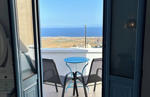 Finikia Apartment | Sunset Paradise Oia