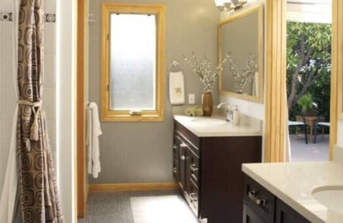 Sunset Park House | Sunset Park 3 Bedroom 2 Bath