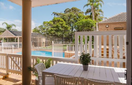 Mollymook Beach Apartment | Sunset Poolside - Stay 3, Pay 2 - Spring Specials!