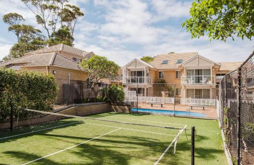 Mollymook Beach Apartment | Sunset Poolside - Stay 3, Pay 2 - Spring Specials!
