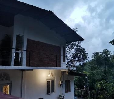 Kandy House | Sunset retreat guest house