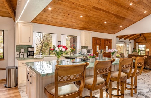 Coarsegold House | Sunset Retreat- TWO houses with hot tub, firepit, multiple kitchens, sleeps 20!