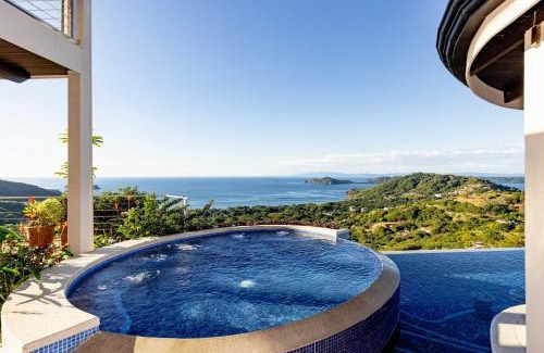 Playa Hermosa House | Sunset Ridge House