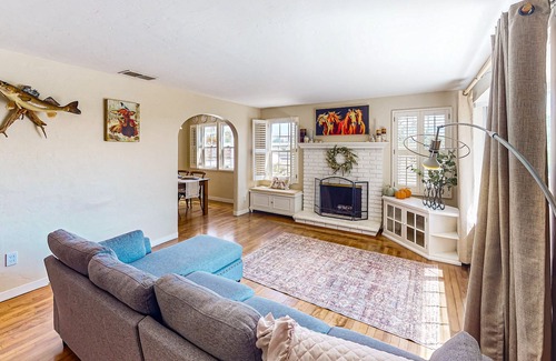 San Martin House | Sunset Ridge Ranch, Main House | four acre property near wineries, picnic area