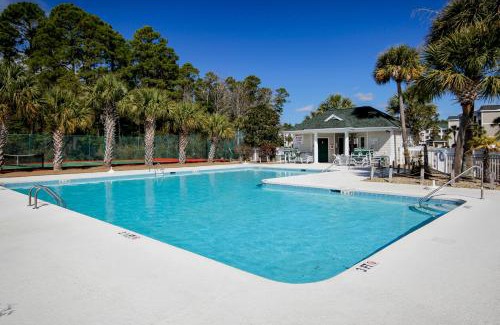 Sunset Beach Apartment | Sunset Serenade