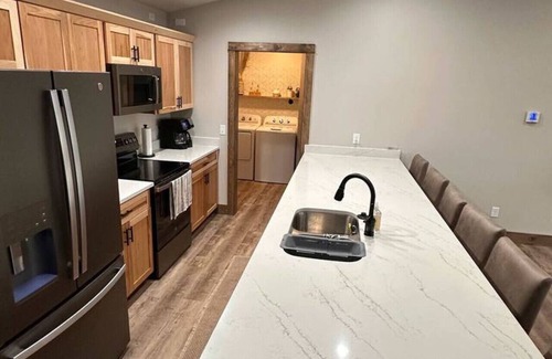 New Lisbon House | Sunset Serenity at Castle Rock
