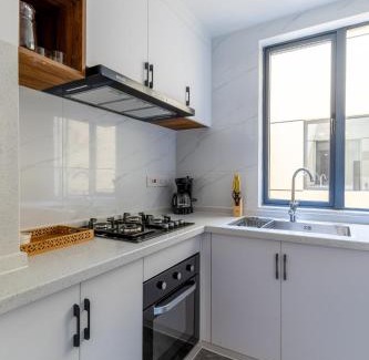 Kilimani Apartment | Sunset Skyline Alba by YourHost1 bedroom Nairobi