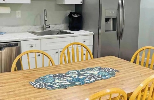 Villas Apartment | Sunset State of Mind 3 bedroom House Near Cape Maynn