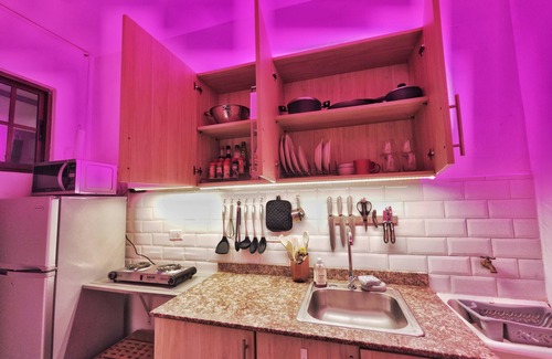 Santa Ana Apartment | Sunset Studio by Paradox