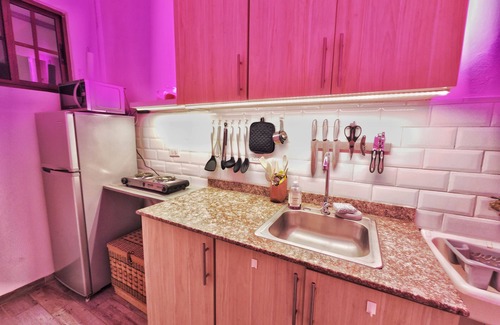 Santa Ana Apartment | Sunset Studio by Paradox